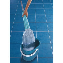Швабра хозяйственная с отжимом Leifheit Wet mop фото 2